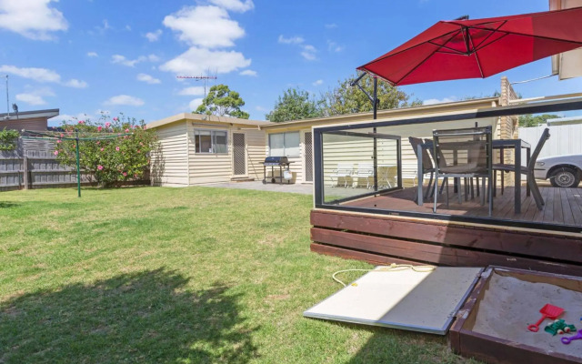 Renovated Beach Beauty - Rosebud