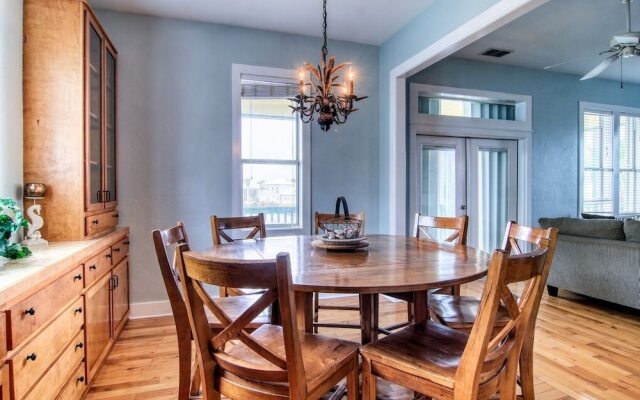 Relaxation Station - 4 Br Home