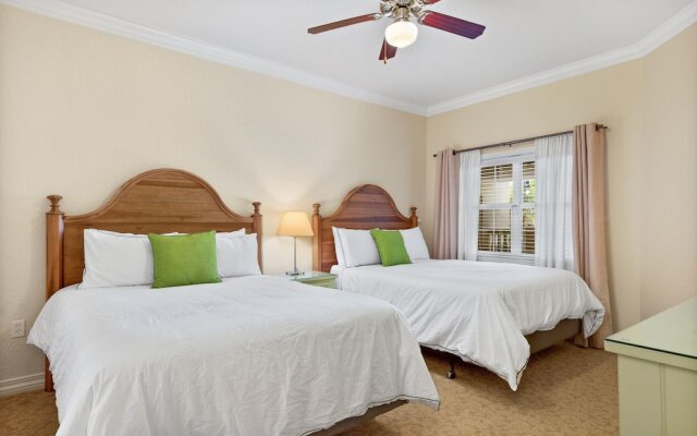 Rvh_323r Classic 3 Bedroom Condo