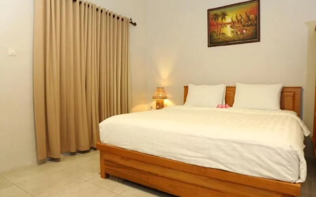 Senggigi Cottages Lombok by ZUZU – Guest Rooms – Senggigi