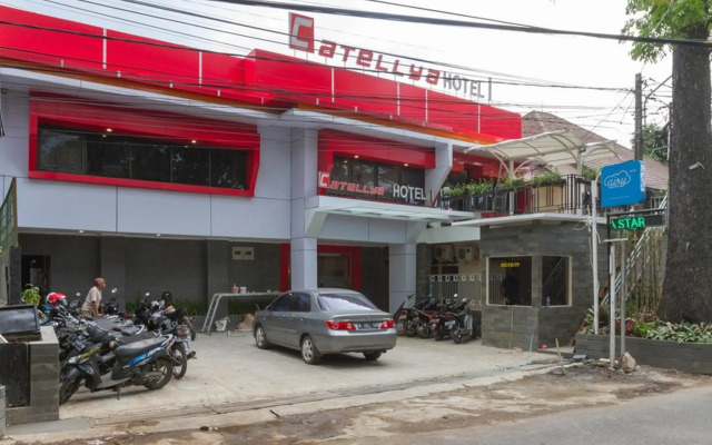 RedDoorz near Istana Plaza 2