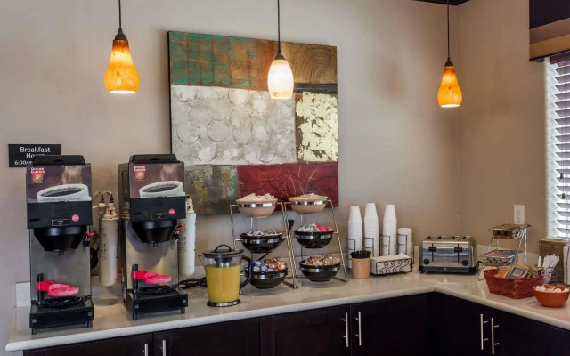 Knights Inn Three Rivers