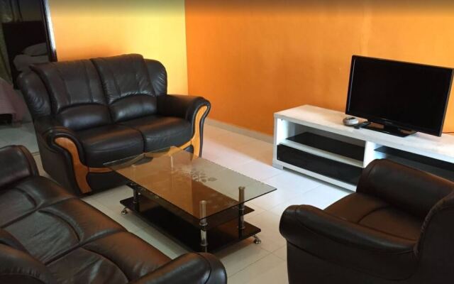 Zulina Homestay