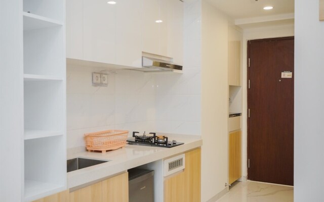 Simply And Cozy Studio At Sky House Bsd Apartment