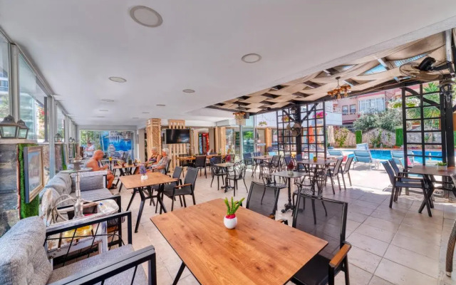 Kleopatra Icaria Hotel