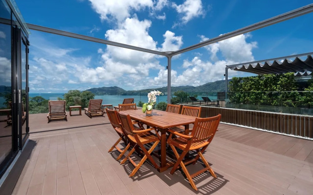 SeaView 3BR Apartment 812 in BluePoint