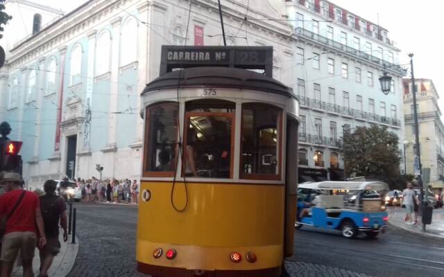 Bairro Alto Apartment by Rental4all