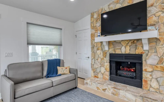 Maritime Place Unit B