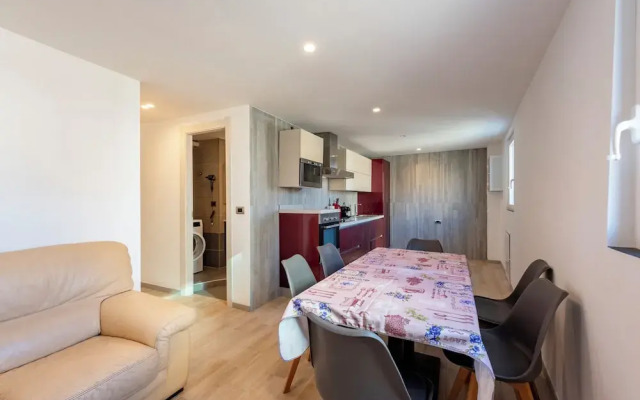 Pleasant 2BR flat next to Genoa Port