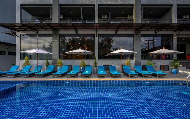 Maikhao Hotel 
