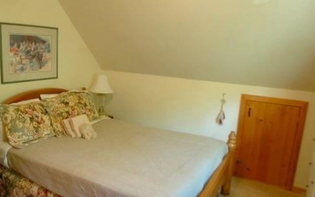 32MBR Private Pet Friendly Cabin