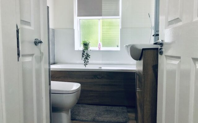 Snapos Luxury Serviced Apartments – Shield House