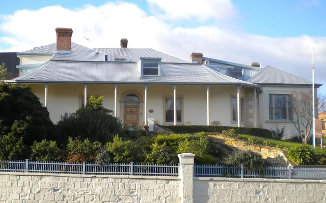 The Lodge on Elizabeth