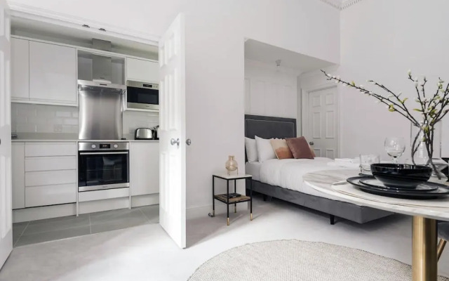 The Chelsea Studio Next to Sloane Square