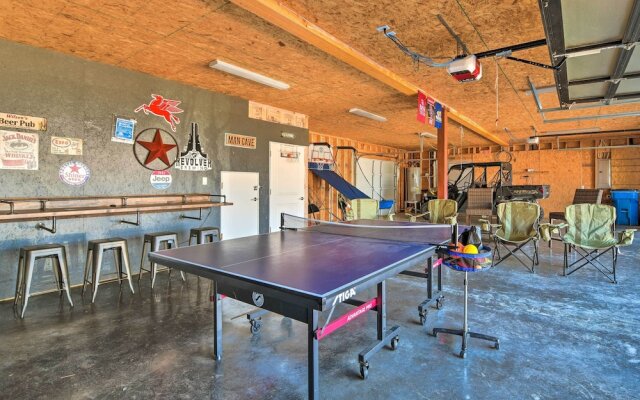 Modern 'lakeview Hilltop Retreat' w/ Game Garage!