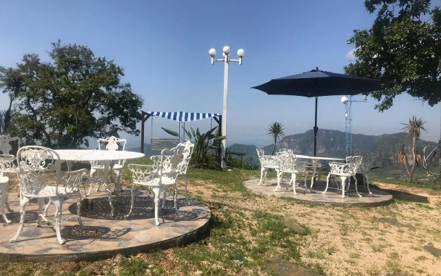 Hotel El Mirador y Jardin