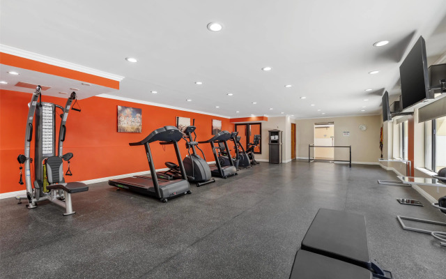 Best Western Plus La Mid Town Hotel