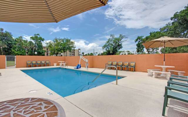 Super 8 by Wyndham Daytona Beach