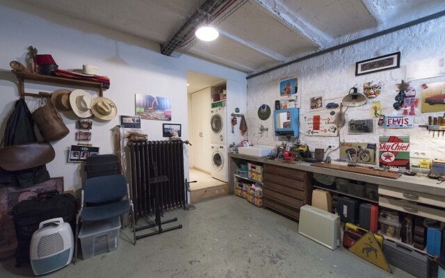 Loft Style Apartment With A Workshop Studio