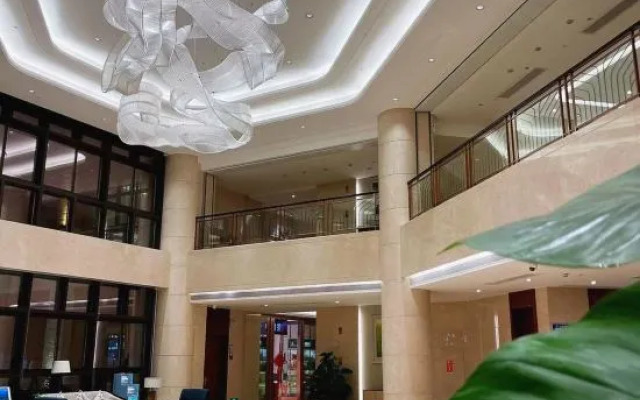 Longhai Overseas Chinese Hotel