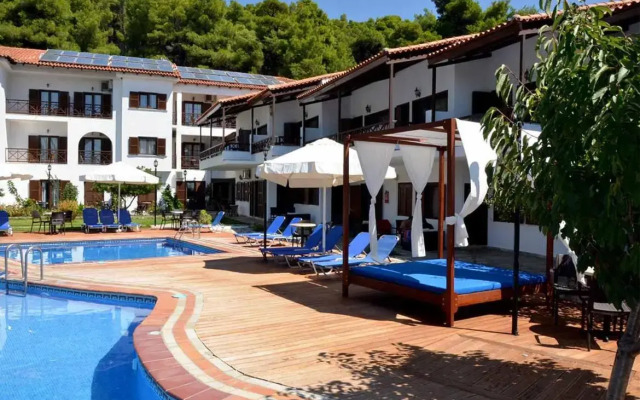 Delphi Hotel