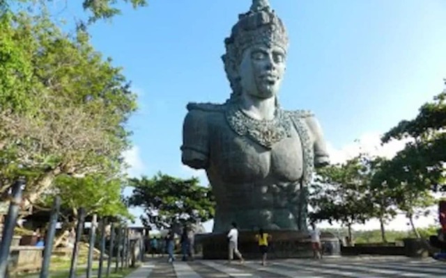 Puri Bendesa Villa