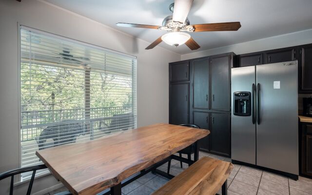 Hondo's River Haus - 4 Br Home