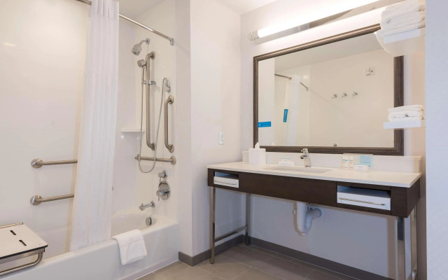 Hampton Inn & Suites Indianapolis-Keystone