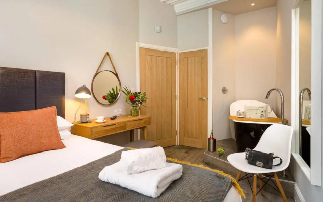 Charming 1BR - Town Centre-parking-stunning Views