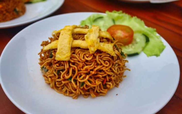 Sebuluh Sunset Hill – Meal – Nusa Penida
