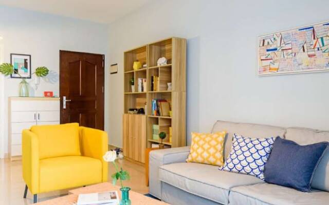 Locals Boutique Apartment Lujiang No.4