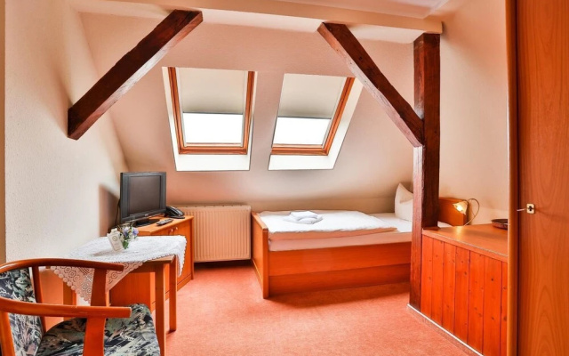 Hotel & Pension Villa Camenz