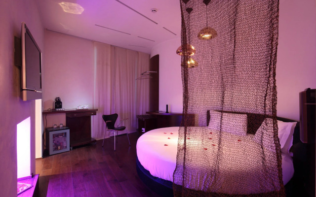 Suite Sistina For Brave Lovers