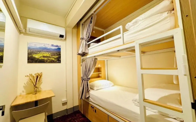 Charming Hostel