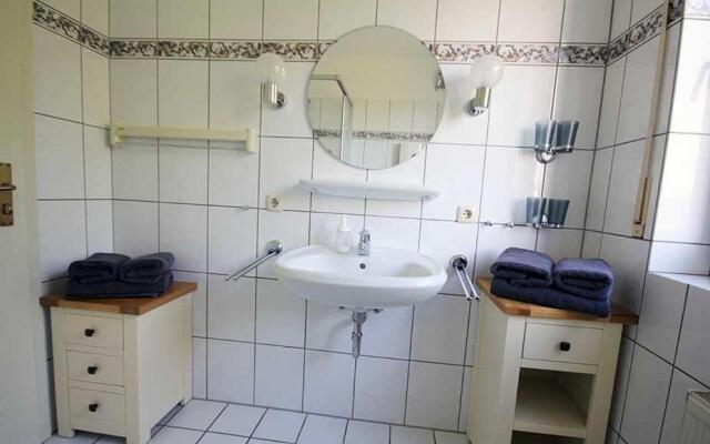 Ferienwohnung-9-im-Appartementhaus-Seeadler-Duhnen-mit-Strandkorb