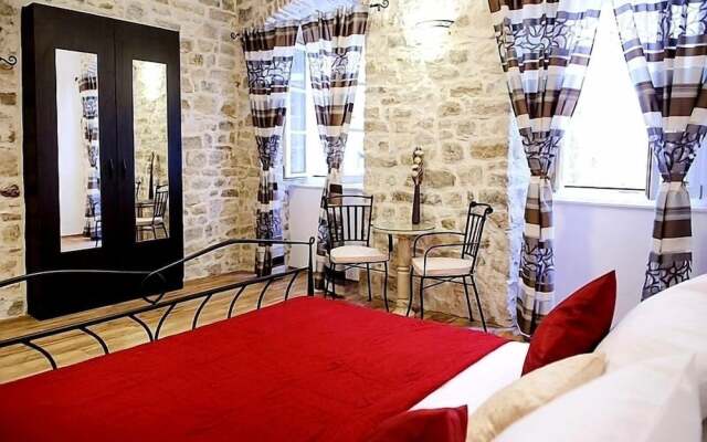 Apartment Peristil Aurea