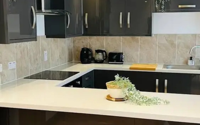 Modern City Center 2 Bedroom Apartment