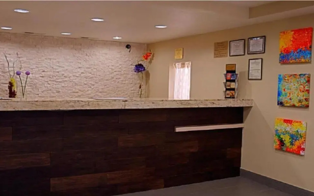 Super 8 by Wyndham Irving/DFW Apt/North