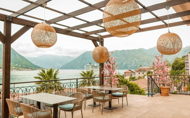 HUMA Kotor Bay Hotel & Villas
