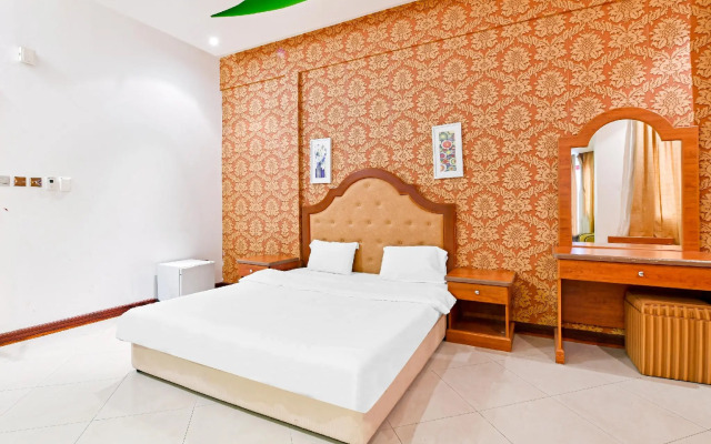 OYO 118 Revira Hotel