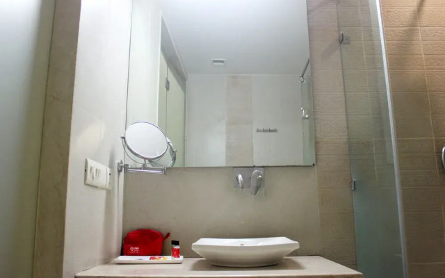 OYO Premium Rajouri Garden Janta Market