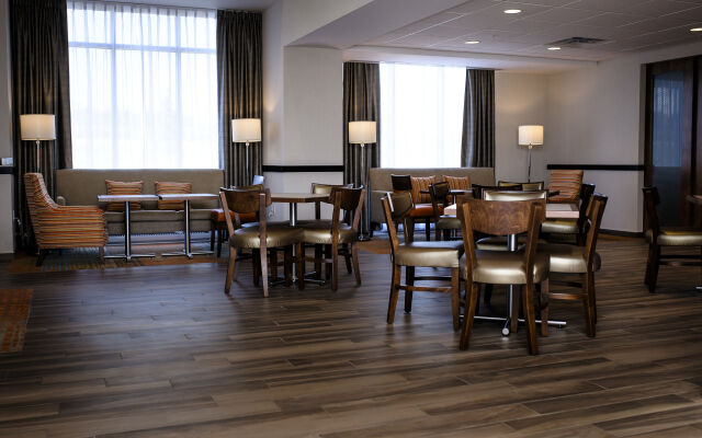 Hampton Inn & Suites by Hilton Truro