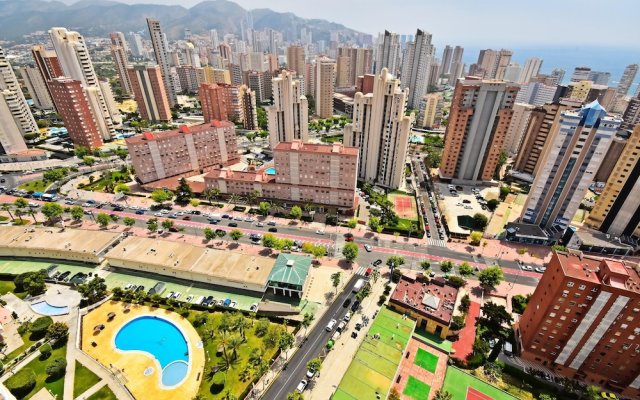 Apartment with One Bedroom in Benidorm, with Wonderful City View And Pool Access - 700 M From the Beach
