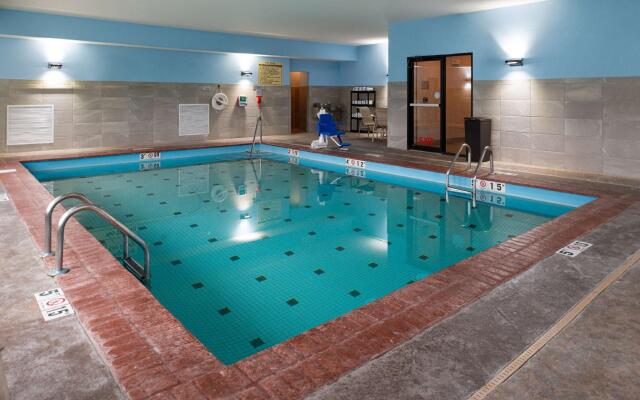 Hampton Inn Kansas City Northeast