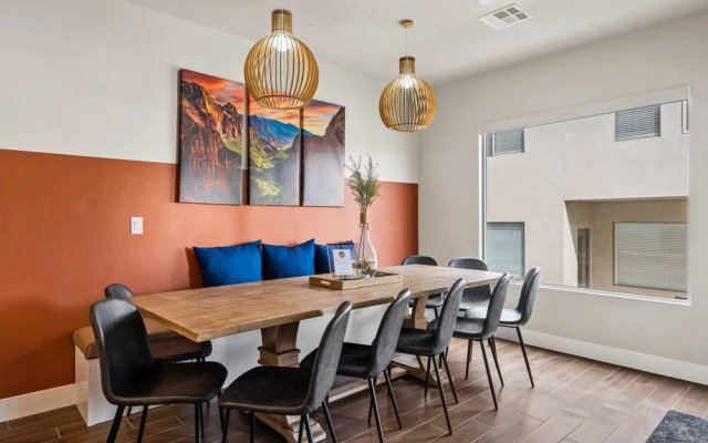 Winner, Winner! 13 Bedroom Home