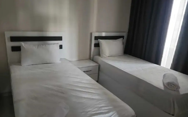 Kardinia Hotel