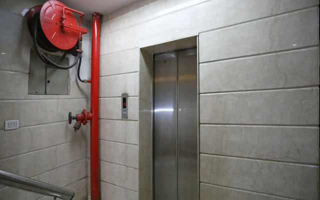 OYO 512 Hotel Aman Inn