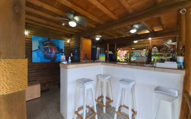 Horizon Ocean View Hotel and Yoga Center