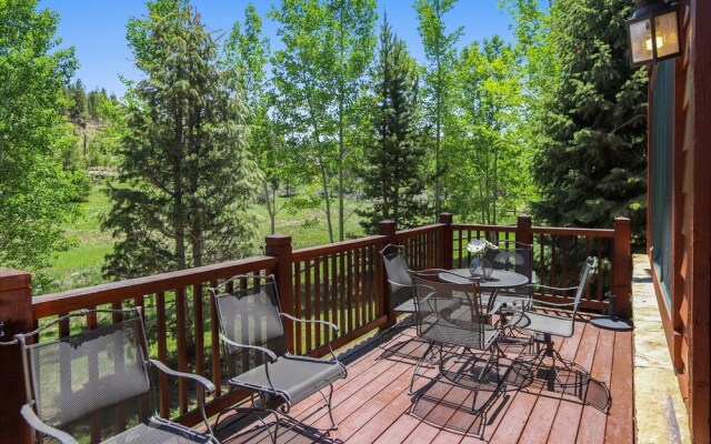 Highland Greens Comfort 3 Bedroom Townhouse by RedAwning