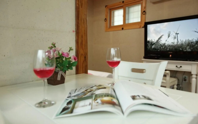 Apple farm stay